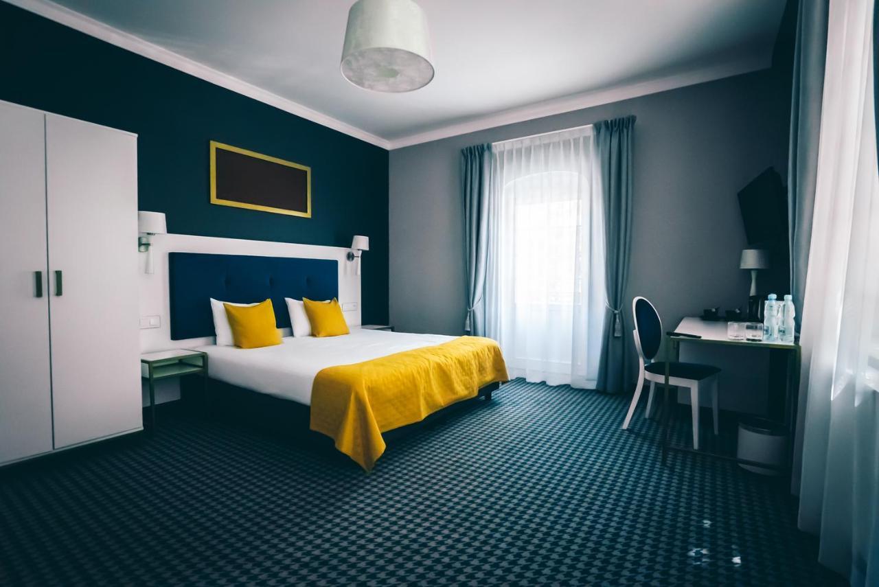 Hotel Art Novis Center 3*